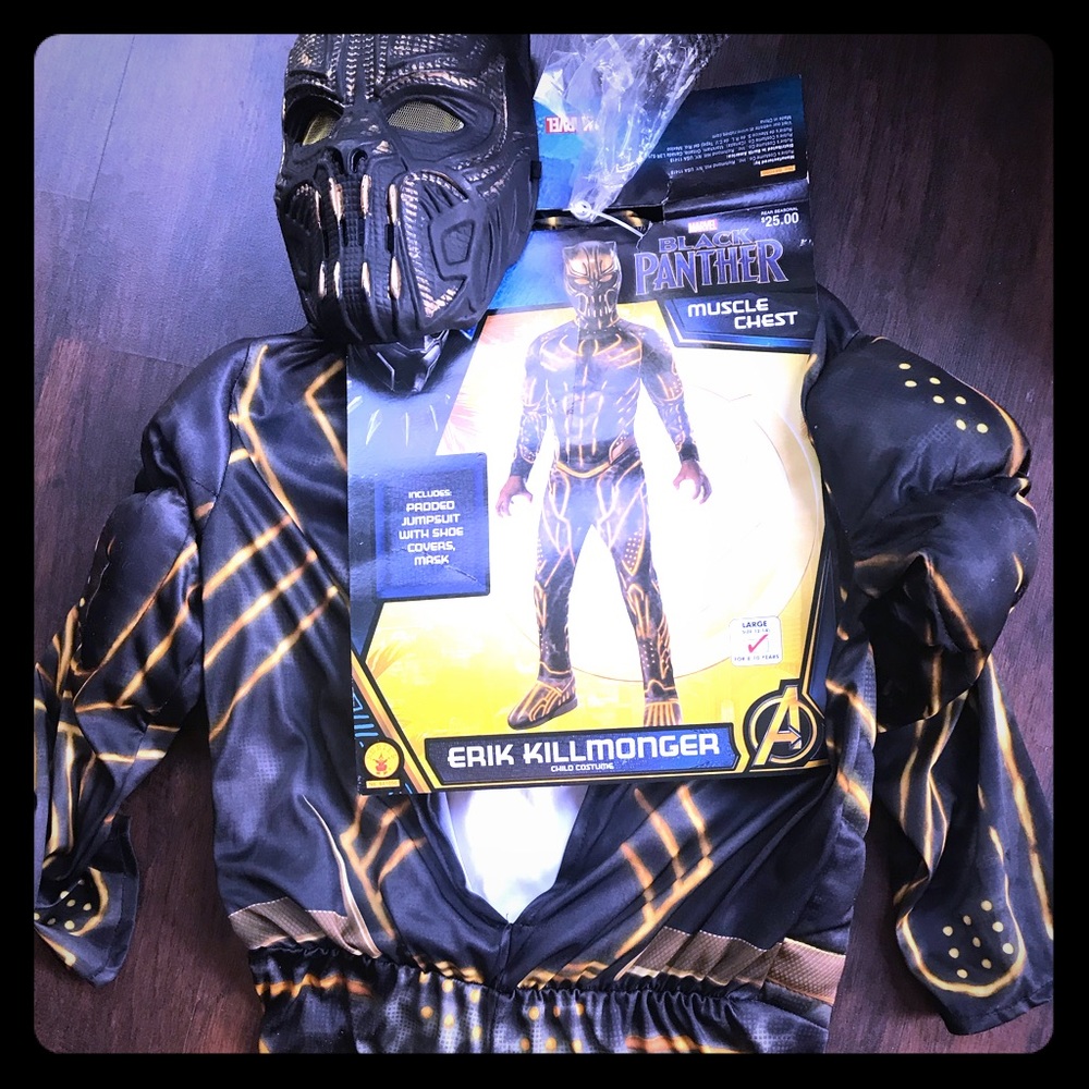 Black Panther Erik Killmonger size Large.